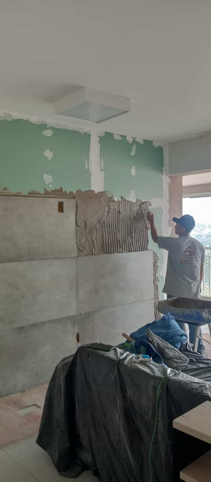 Revestimento cerâmico - Trabalho de azulejo